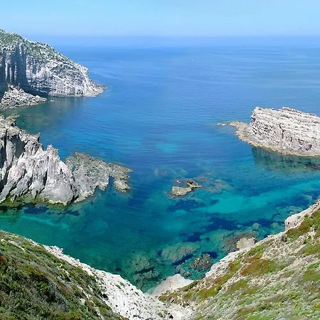 Hotell Hieracon Carloforte (Isola di San Pietro)