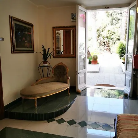 Hieracon 4* Carloforte (Isola di San Pietro)